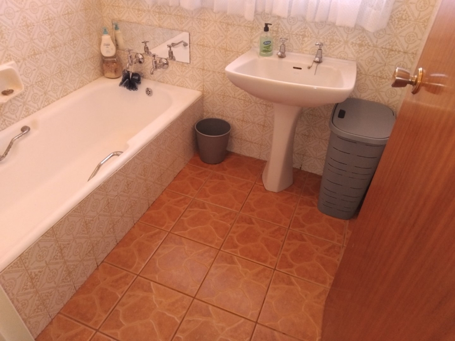 3 Bedroom Property for Sale in Meiringspark Ext 2 North West